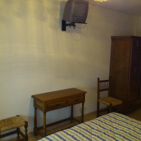 Hostal Botafumeiro Mota del Marques Bagian luar foto