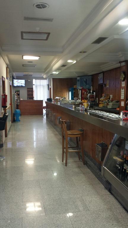 Hostal Botafumeiro Mota del Marques Bagian luar foto